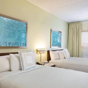 Suite Mobility or hearing accessible